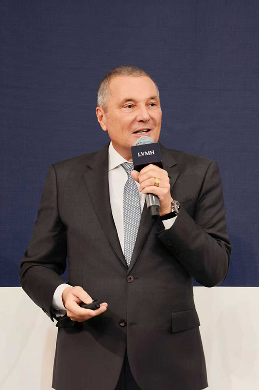 宝格丽及LVMH集团钟表部门首席执行官让·克里斯托夫·巴宾    宝格丽图